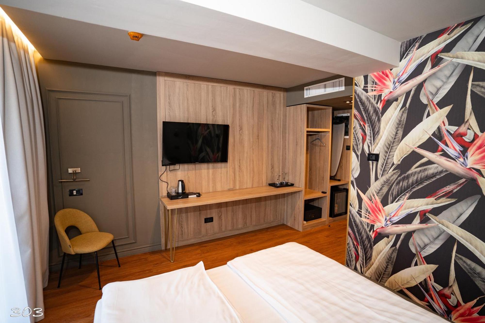 Cosmopolita Boutique Hotel Timişoara Eksteriør bilde