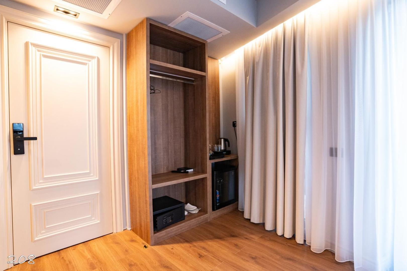 Cosmopolita Boutique Hotel Timişoara Eksteriør bilde