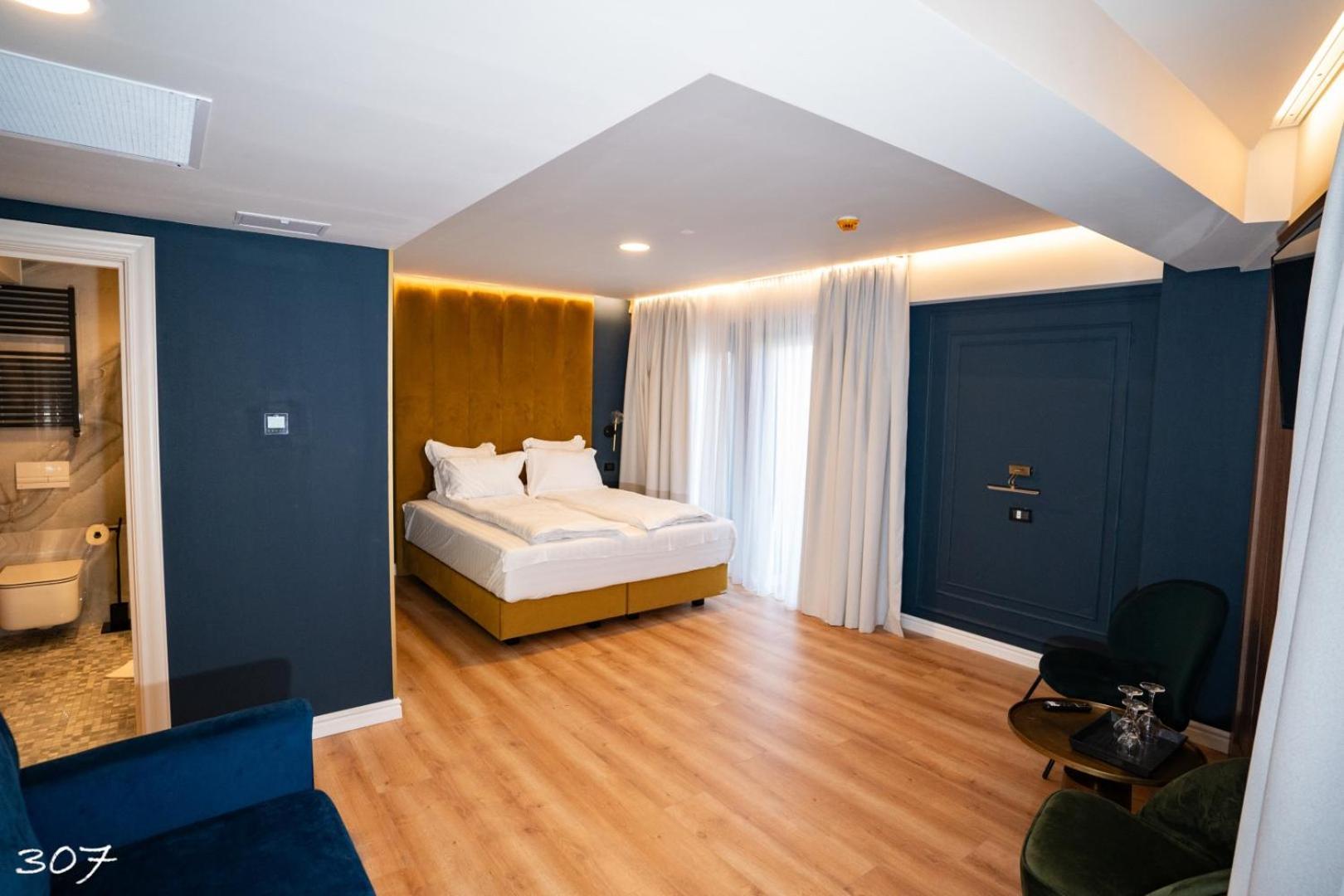 Cosmopolita Boutique Hotel Timişoara Eksteriør bilde