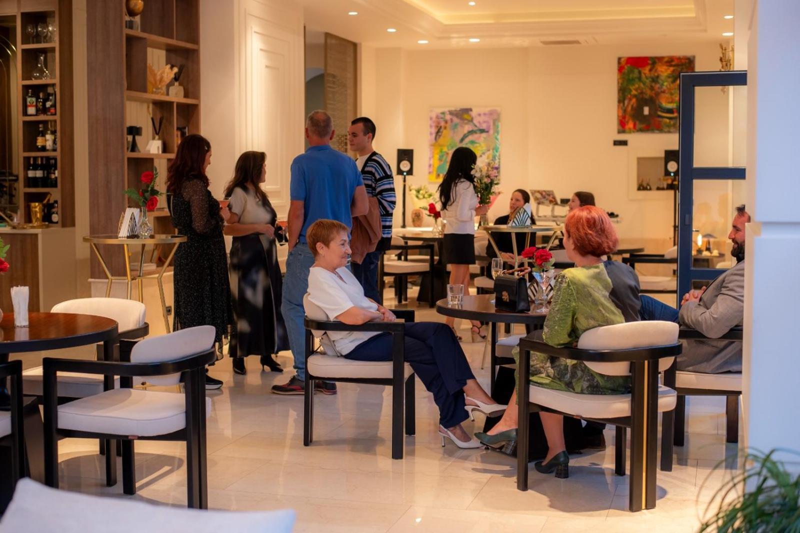 Cosmopolita Boutique Hotel Timişoara Eksteriør bilde
